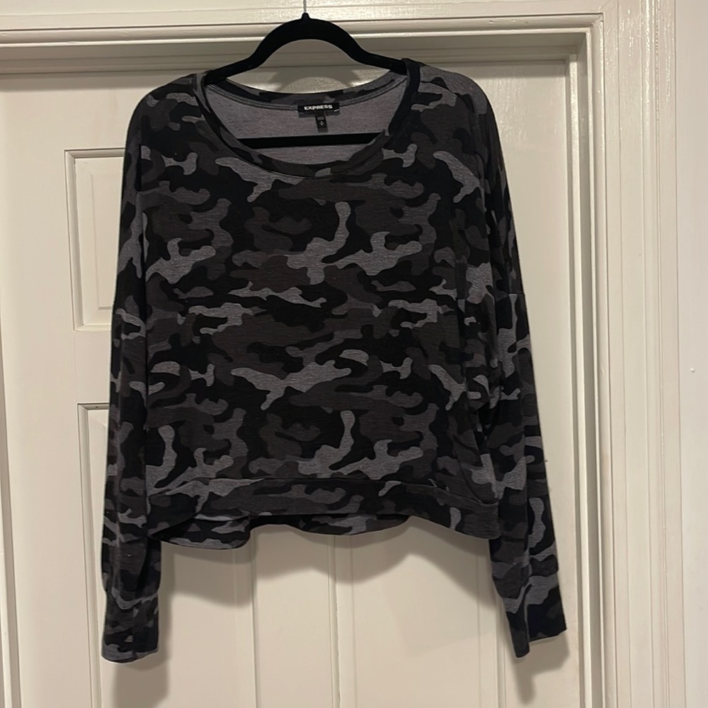 Comfy light sweatshirt